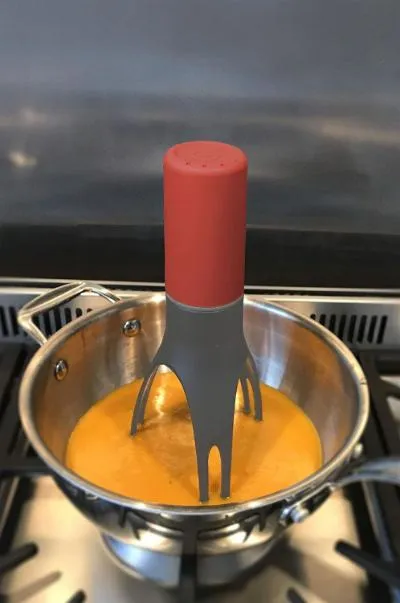Uutensil Automatic Pan Stirrer